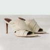 BCBG MAX AZRIA Schuhe | Lassige Sandalen