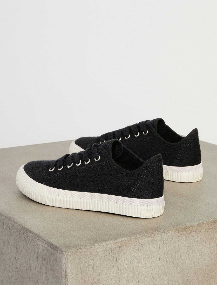 BCBG MAX AZRIA Schuhe | Sportschuhe Mit Spikes